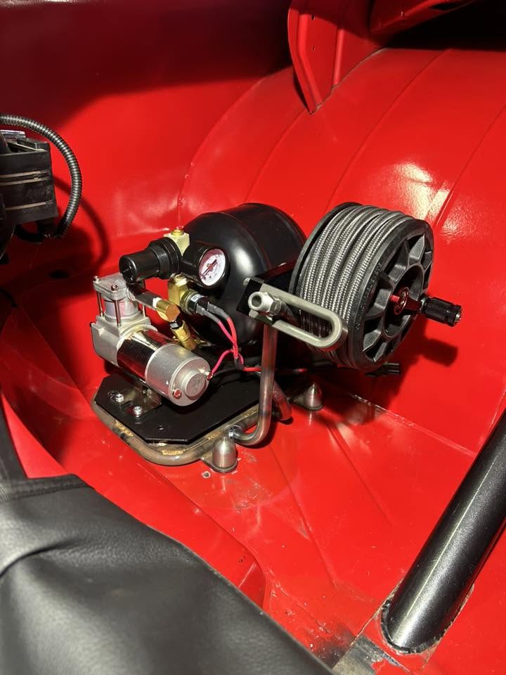 Detailed fabrication and wiring work by M20